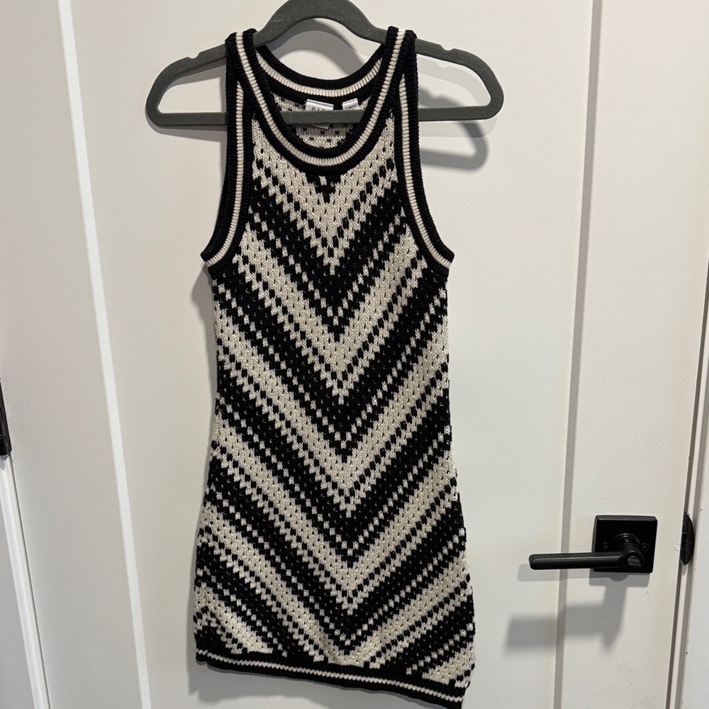 GAP Kids Black and Cream Knit Sweater Dress EUC
